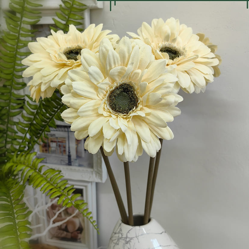 Искусственные цветы в Твери | Цветок искусственный «Гербера», молочно-персиковая, одиночный