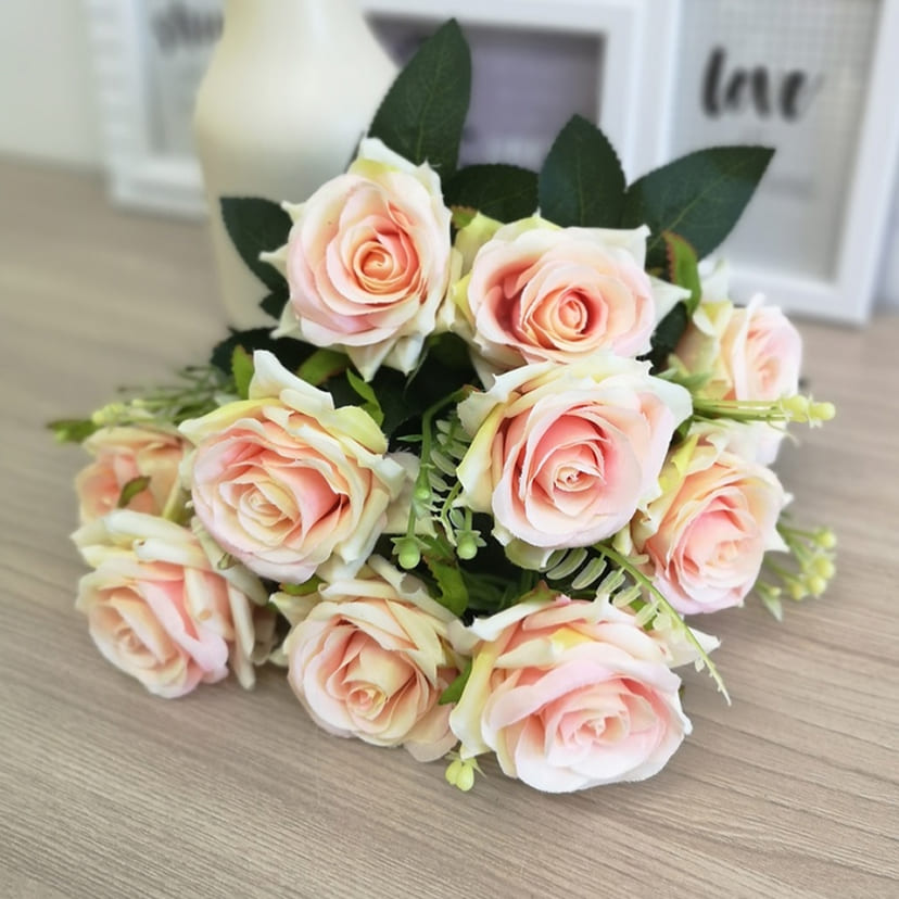 Искусственные цветы в Твери | Цветы искусственные «Розы острые», розовато-молочные, букет